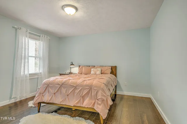 $439,900 | 22097 Strada Circle, Bristol, VA 24202