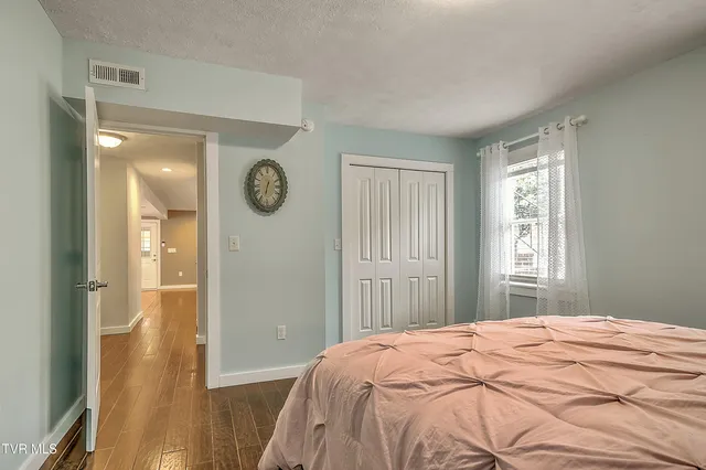 $439,900 | 22097 Strada Circle, Bristol, VA 24202