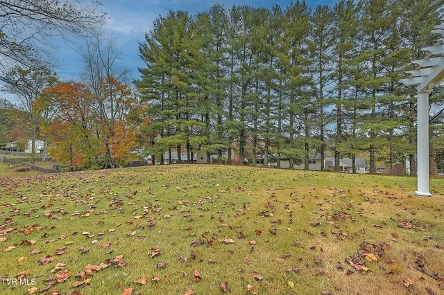 $439,900 | 22097 Strada Circle, Bristol, VA 24202