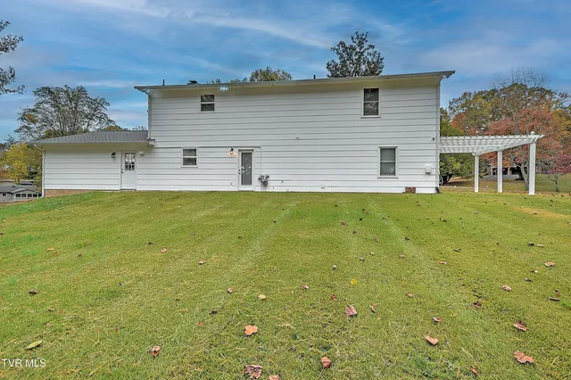 $439,900 | 22097 Strada Circle, Bristol, VA 24202