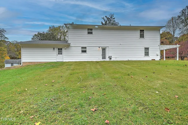 $439,900 | 22097 Strada Circle, Bristol, VA 24202