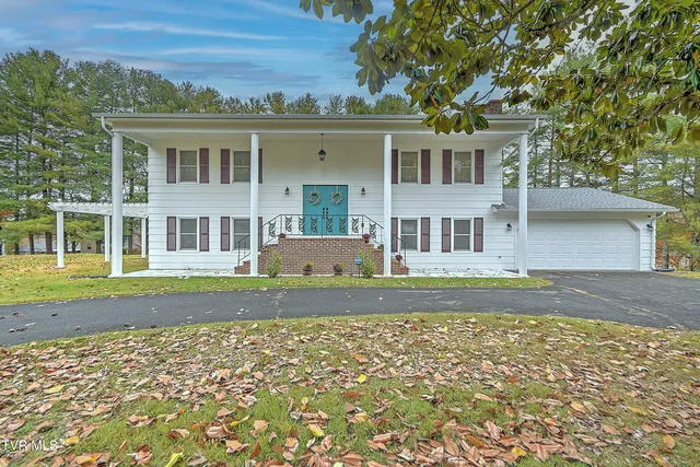 $439,900 | 22097 Strada Circle, Bristol, VA 24202