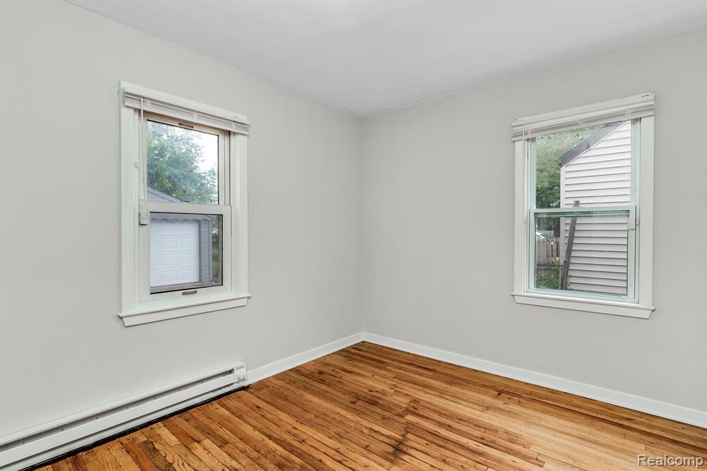 21805 Rausch Avenue Eastpointe, MI 48021 - Photo 18 of 33