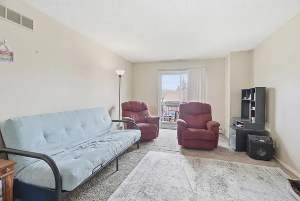 $675,000 | 2269 11th Avenue, North St. Paul, MN 55109