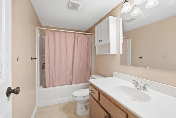 $675,000 | 2269 11th Avenue, North St. Paul, MN 55109