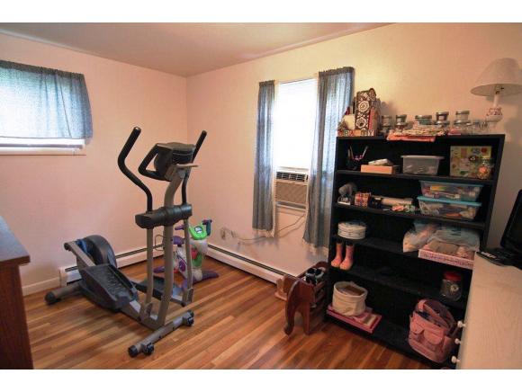 78 Springdale Road Manchester, NH 03103 - Photo 12 of 24 Gallery Image 12