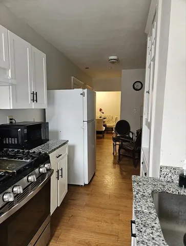 $2,250 | 72 Central Street, Unit 6, Peabody, MA 01960