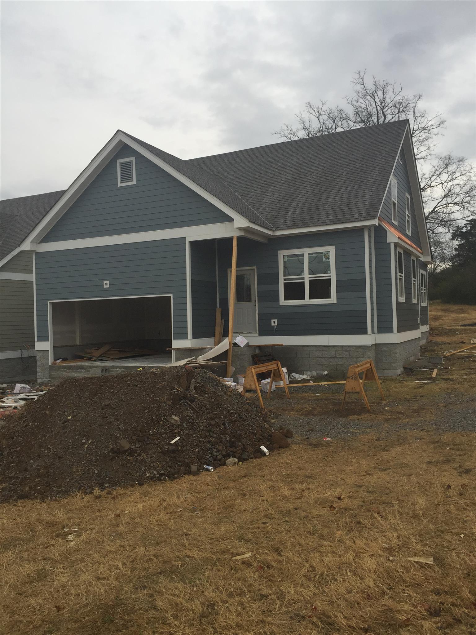 908 Pierce Road Madison, TN 37115 - Photo 1 of 1 a front view of a house with a yard