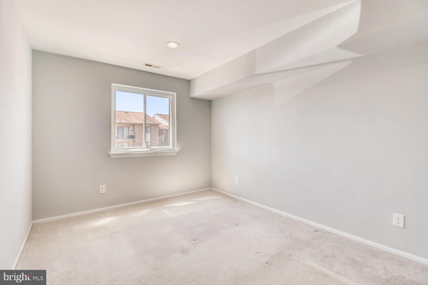1003 Spring Gate Road, Unit 2D Baltimore, MD 21228 - Photo 9 of 11 Gallery Image 9