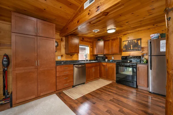 $289,900 | 2368 109th Street, Luck, WI 54853