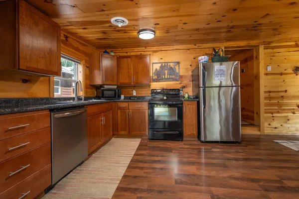 $289,900 | 2368 109th Street, Luck, WI 54853