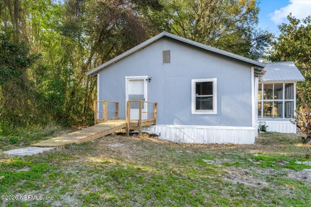 $215,000 | 1127 South State Road 19, Palatka, FL 32177