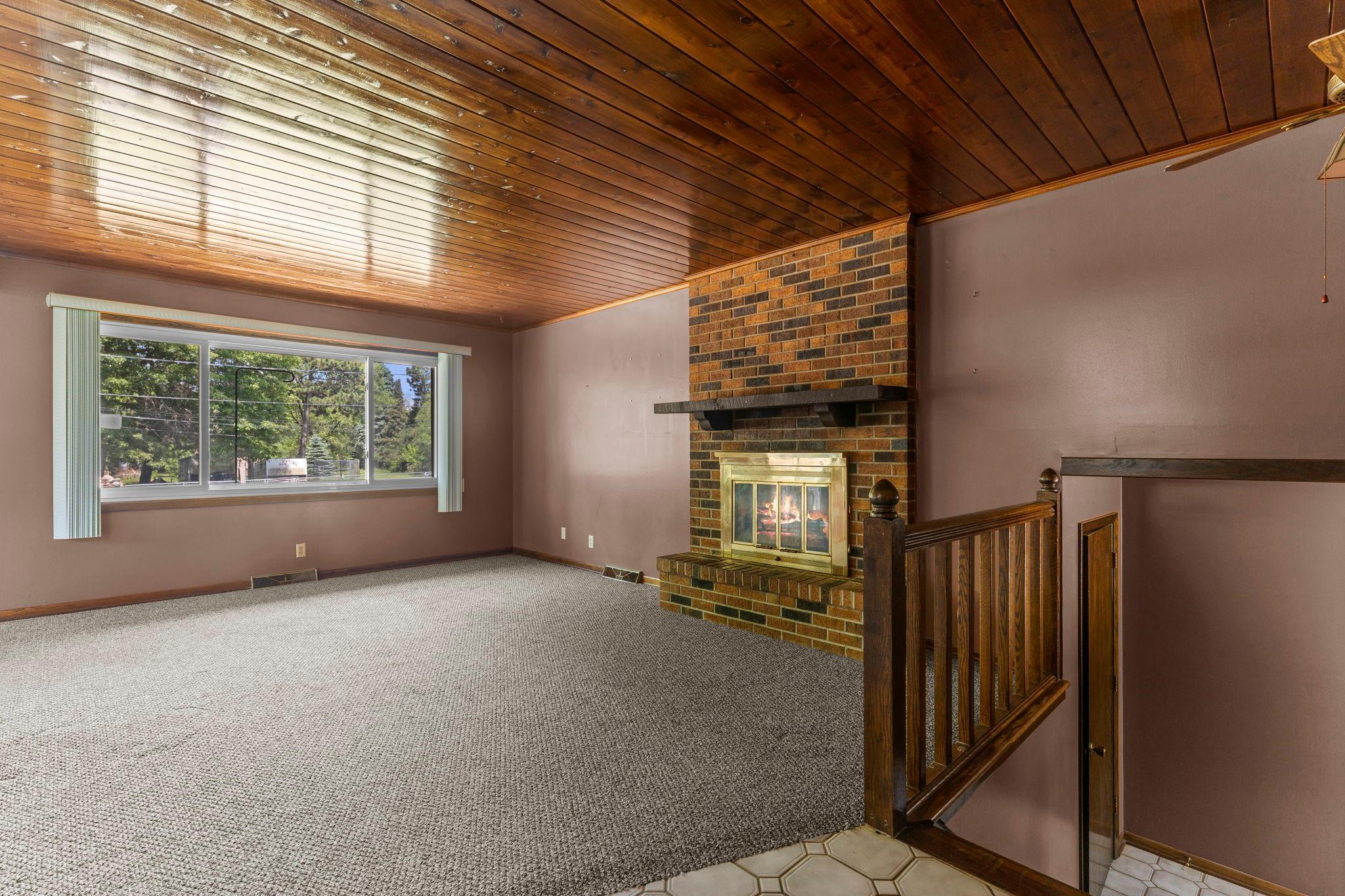 2515 Hillview Road Mounds View, MN 55112 - Photo 6 of 65 Gallery Image 6