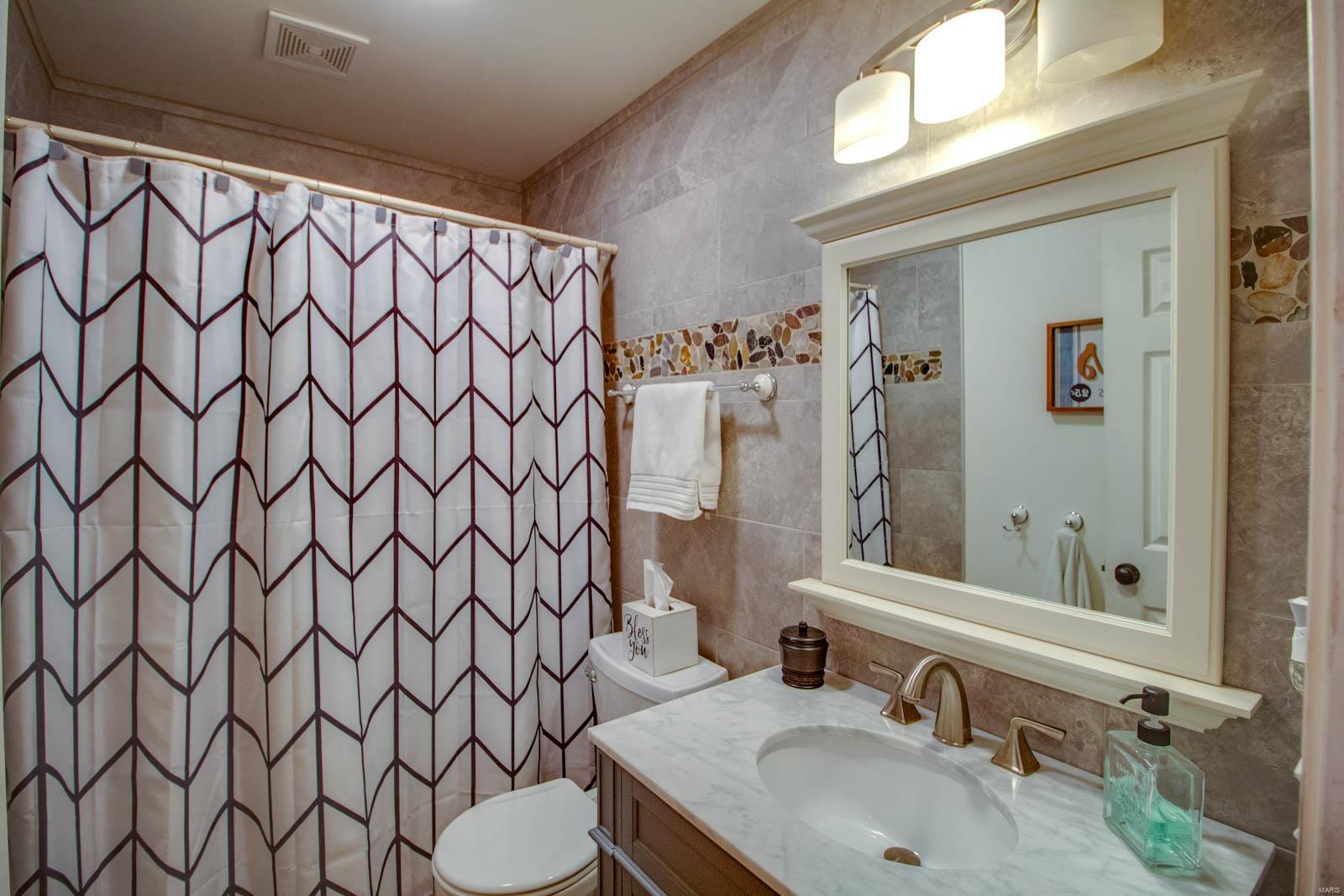 747 Riviera Circle Edwardsville, IL 62025 - Photo 14 of 38 Gallery Image 14