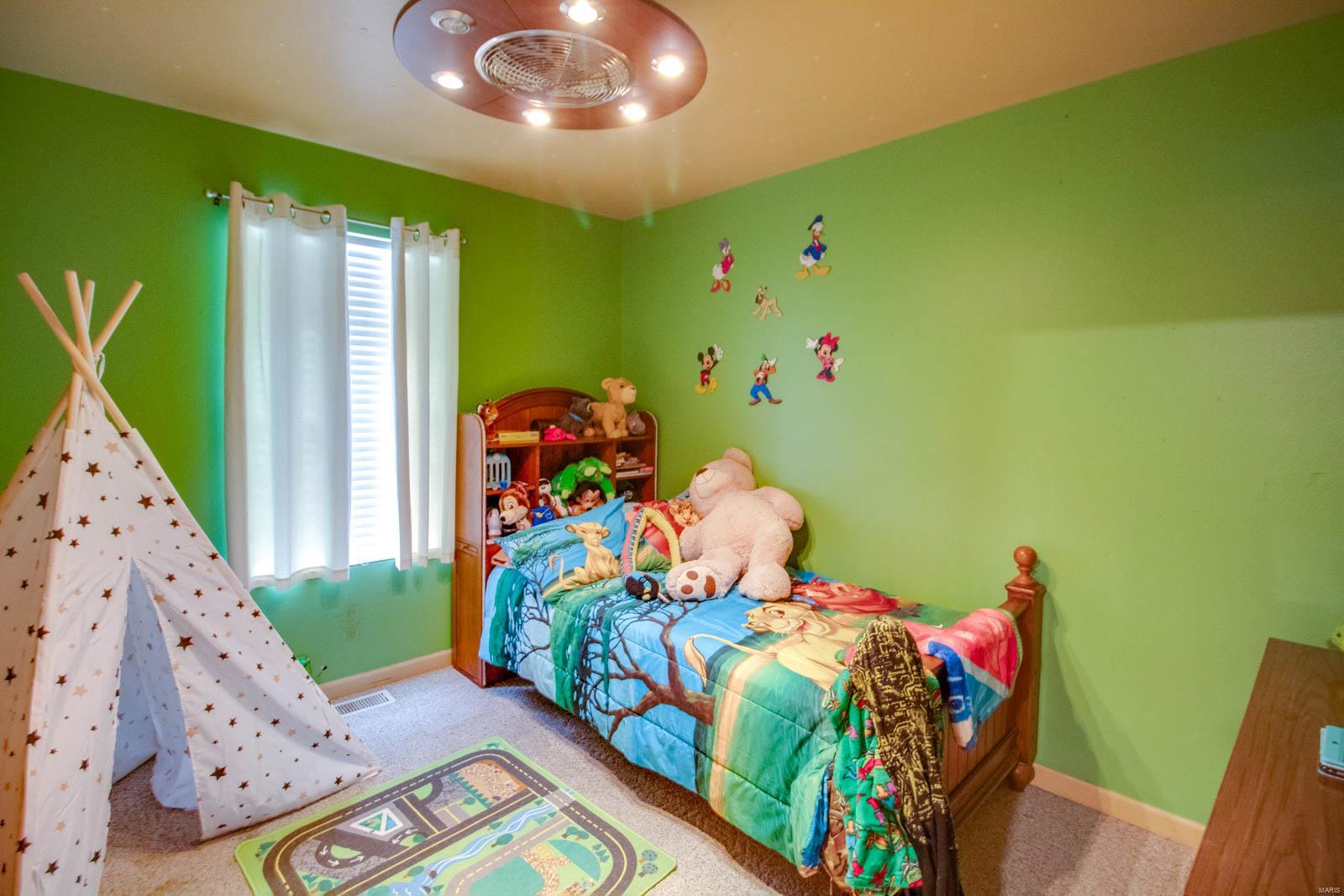 747 Riviera Circle Edwardsville, IL 62025 - Photo 18 of 38 Gallery Image 18