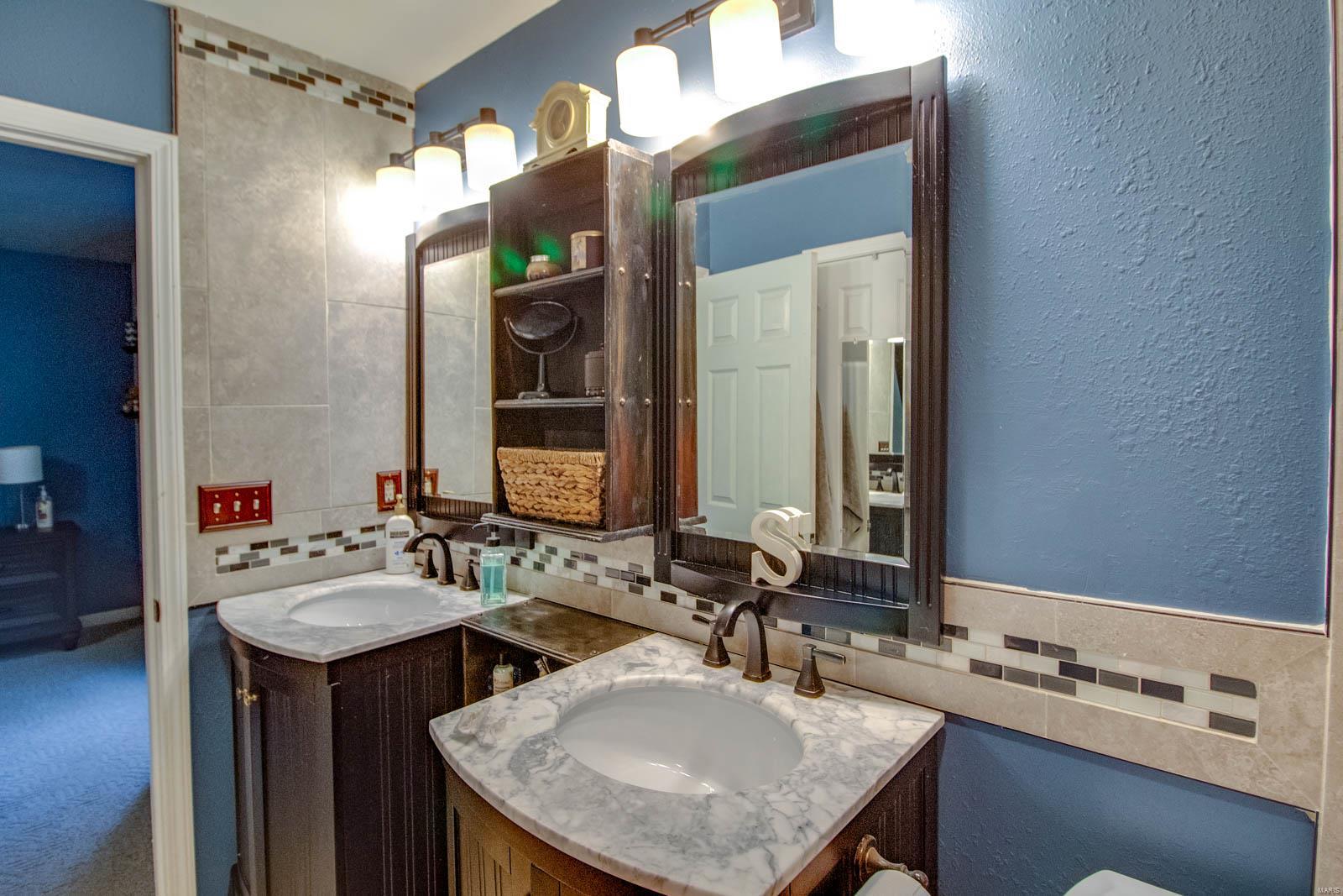 747 Riviera Circle Edwardsville, IL 62025 - Photo 23 of 38 Gallery Image 23