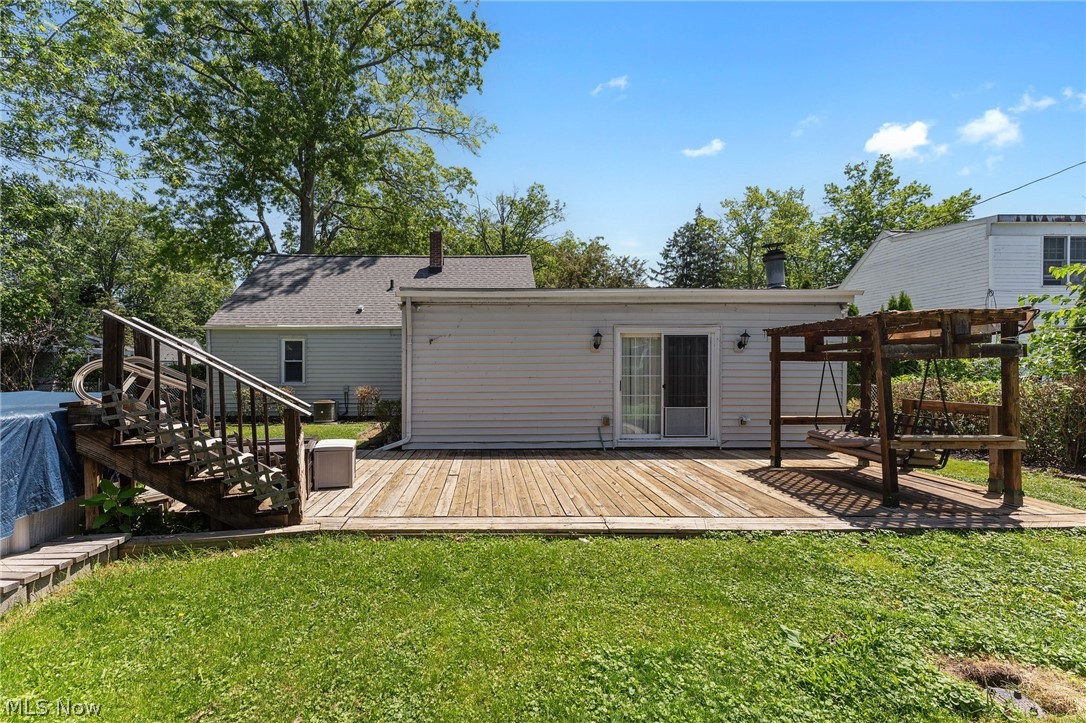 154 Fairfield Road Avon Lake, OH 44012 - Photo 4 of 43