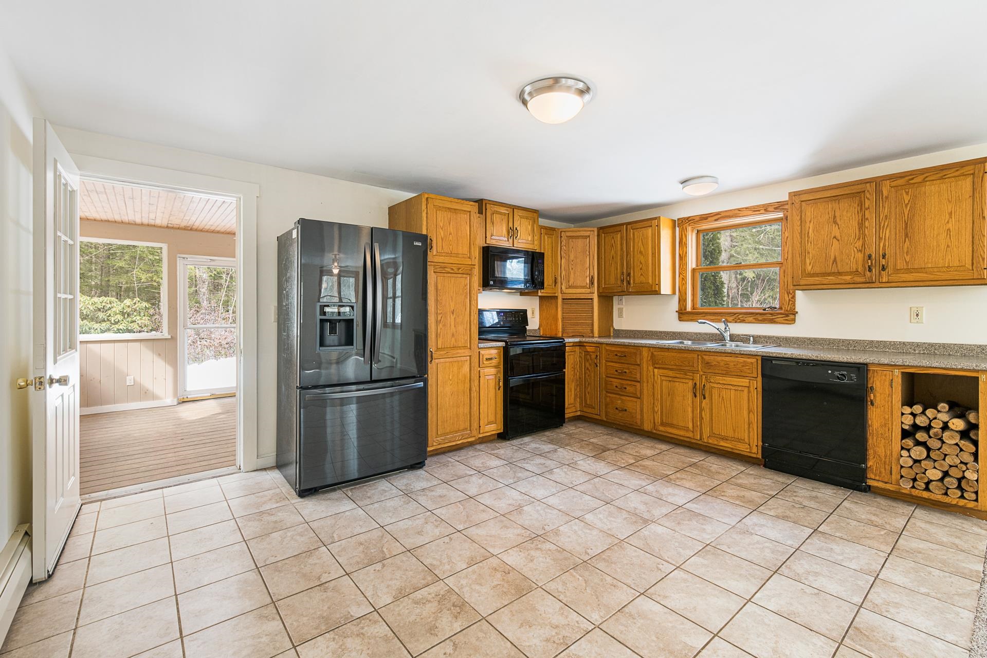 137 Pingree Road New London, NH 03257 - Photo 19 of 39 Gallery Image 19
