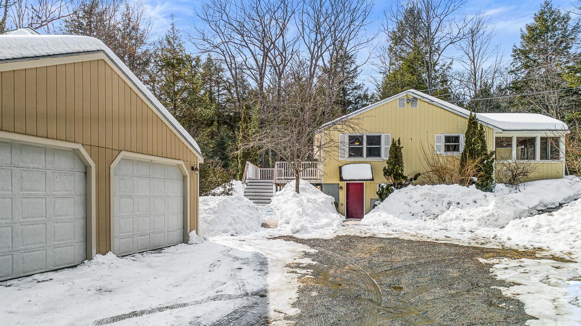 137 Pingree Road New London, NH 03257 - Photo 9 of 39 Gallery Image 9