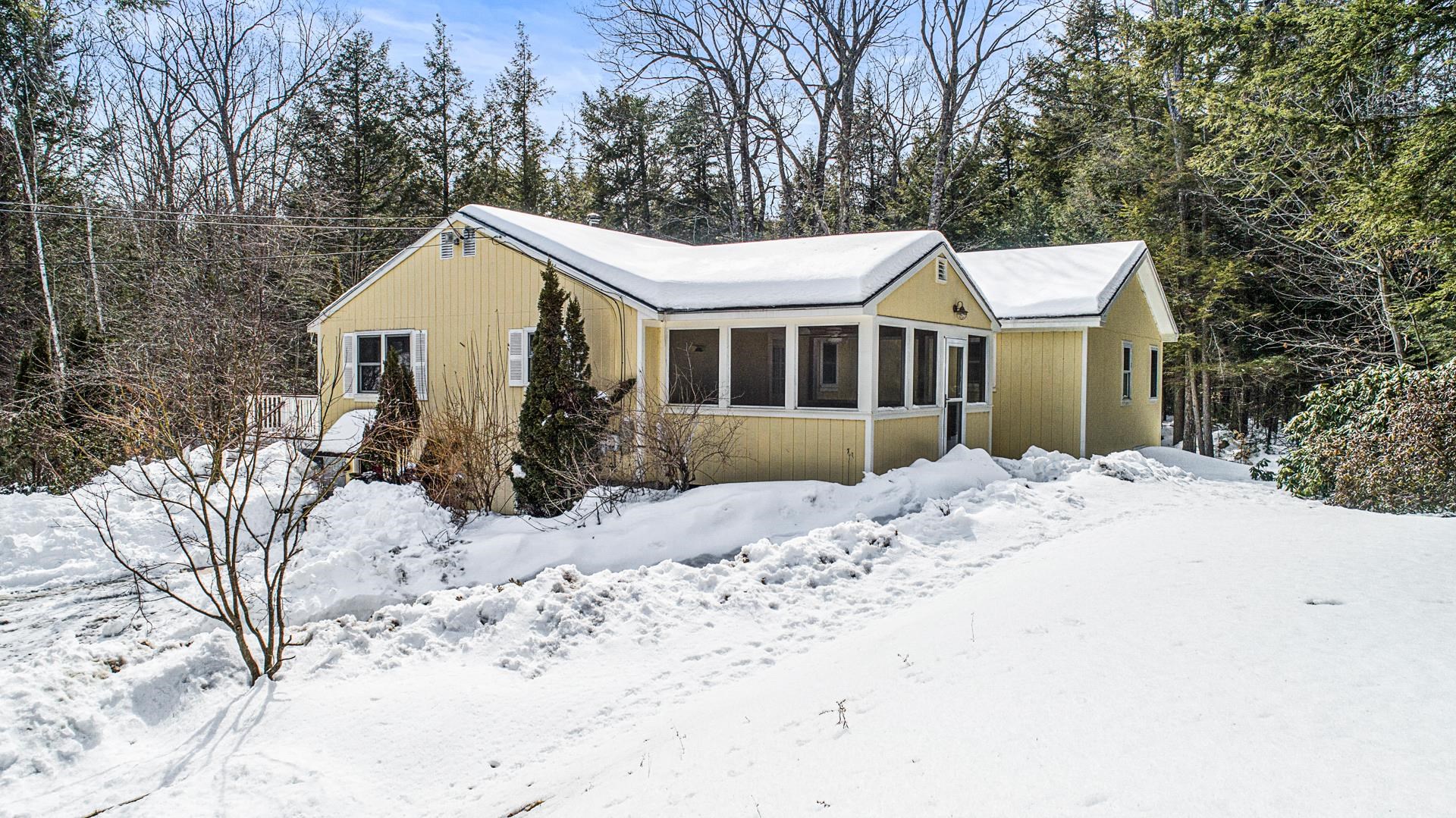 137 Pingree Road New London, NH 03257 - Photo 10 of 39 Gallery Image 10