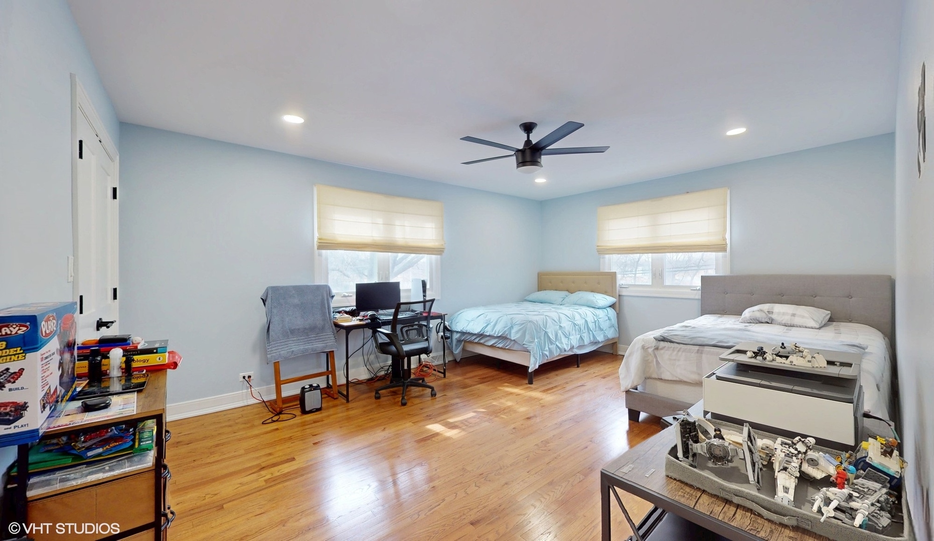 498 Old Surrey Road Hinsdale, IL 60521 - Photo 11 of 30