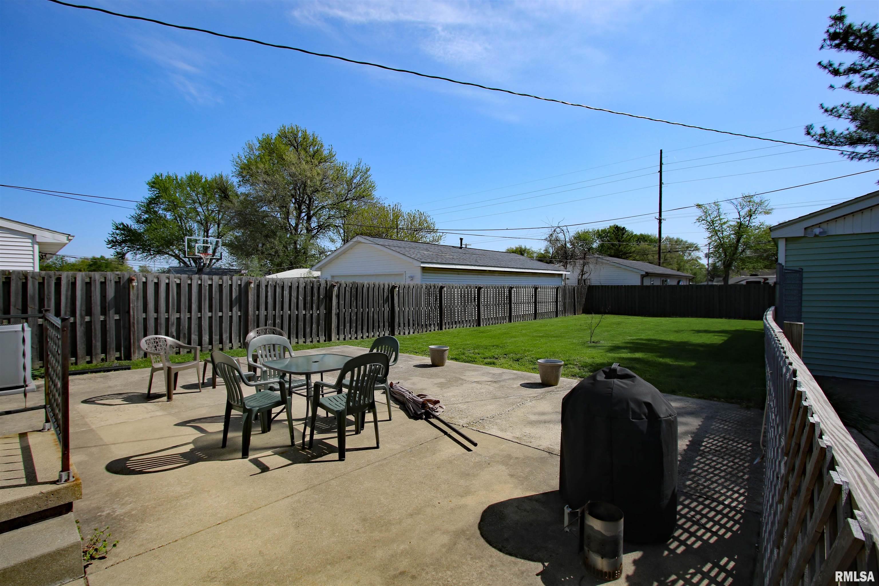 40 Melody Lane Springfield, IL 62702 - Photo 9 of 42