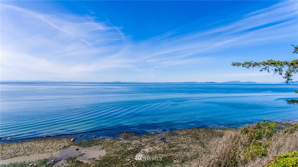 1447 West Beach Road Oak Harbor, WA 98277 - Photo 1 of 18 Gallery Image 1