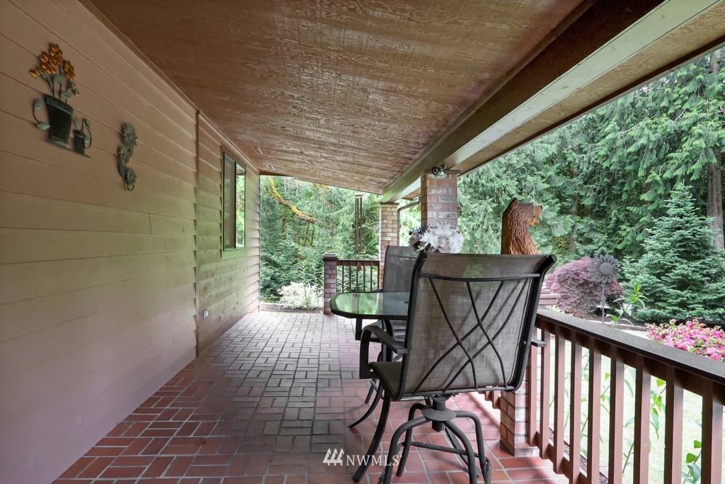 25308 Brooks Road East Orting, WA 98360 - Photo 30 of 40 a view of a balcony with furniture