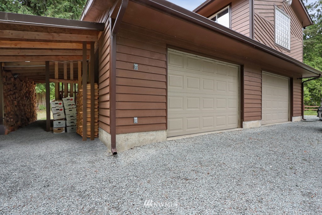 25308 Brooks Road East Orting, WA 98360 - Photo 6 of 40 a view of front door and yard