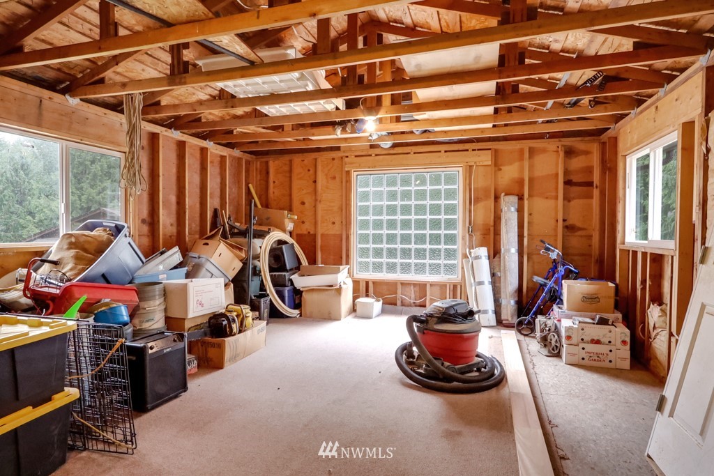 25308 Brooks Road East Orting, WA 98360 - Photo 7 of 40 a view of a room with gym equipment