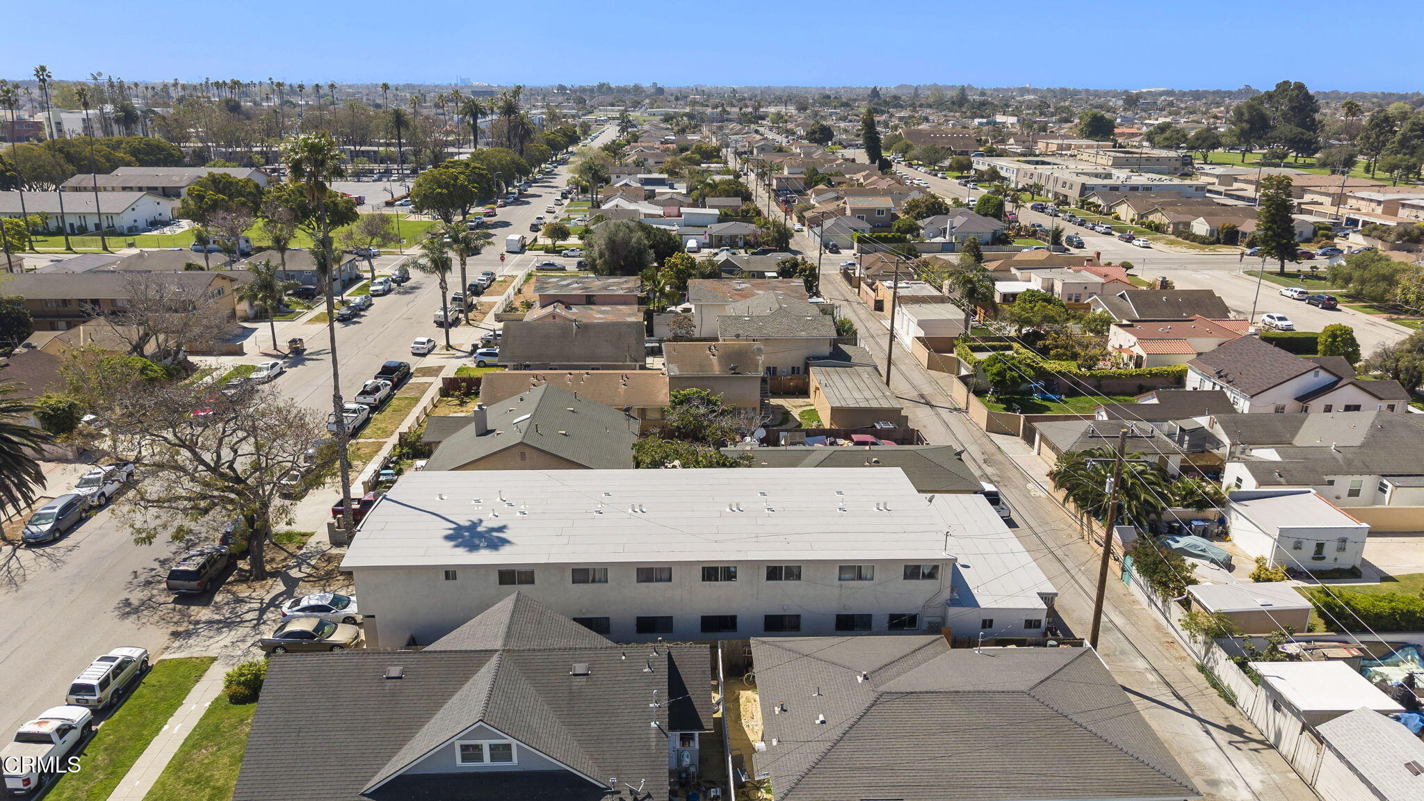 611 South E Street Oxnard, CA 93030 - Photo 15 of 19 15-web-or-mls-UpmarketMedia-611SE-61