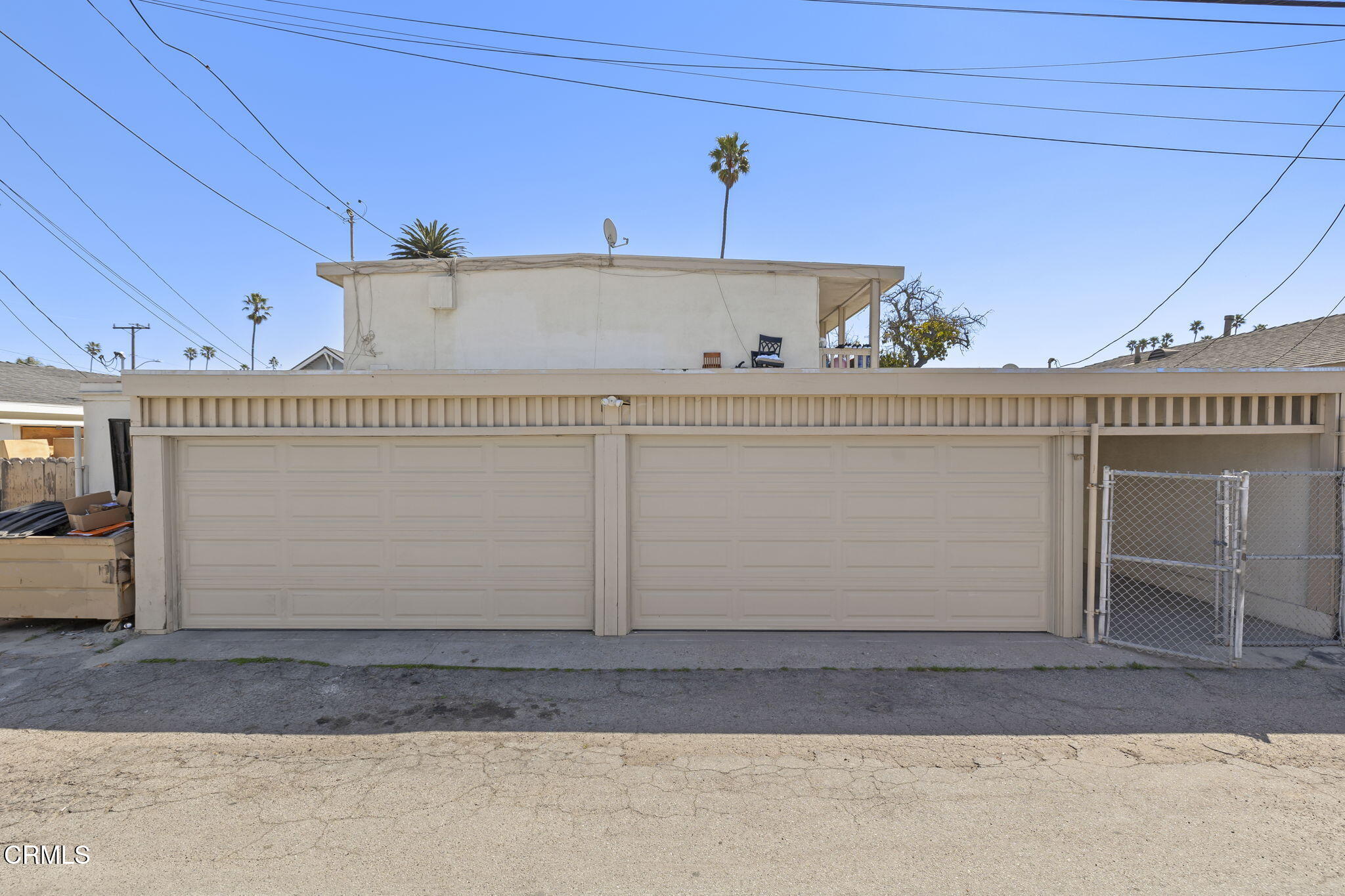 611 South E Street Oxnard, CA 93030 - Photo 5 of 19 5-web-or-mls-UpmarketMedia-611SE-15
