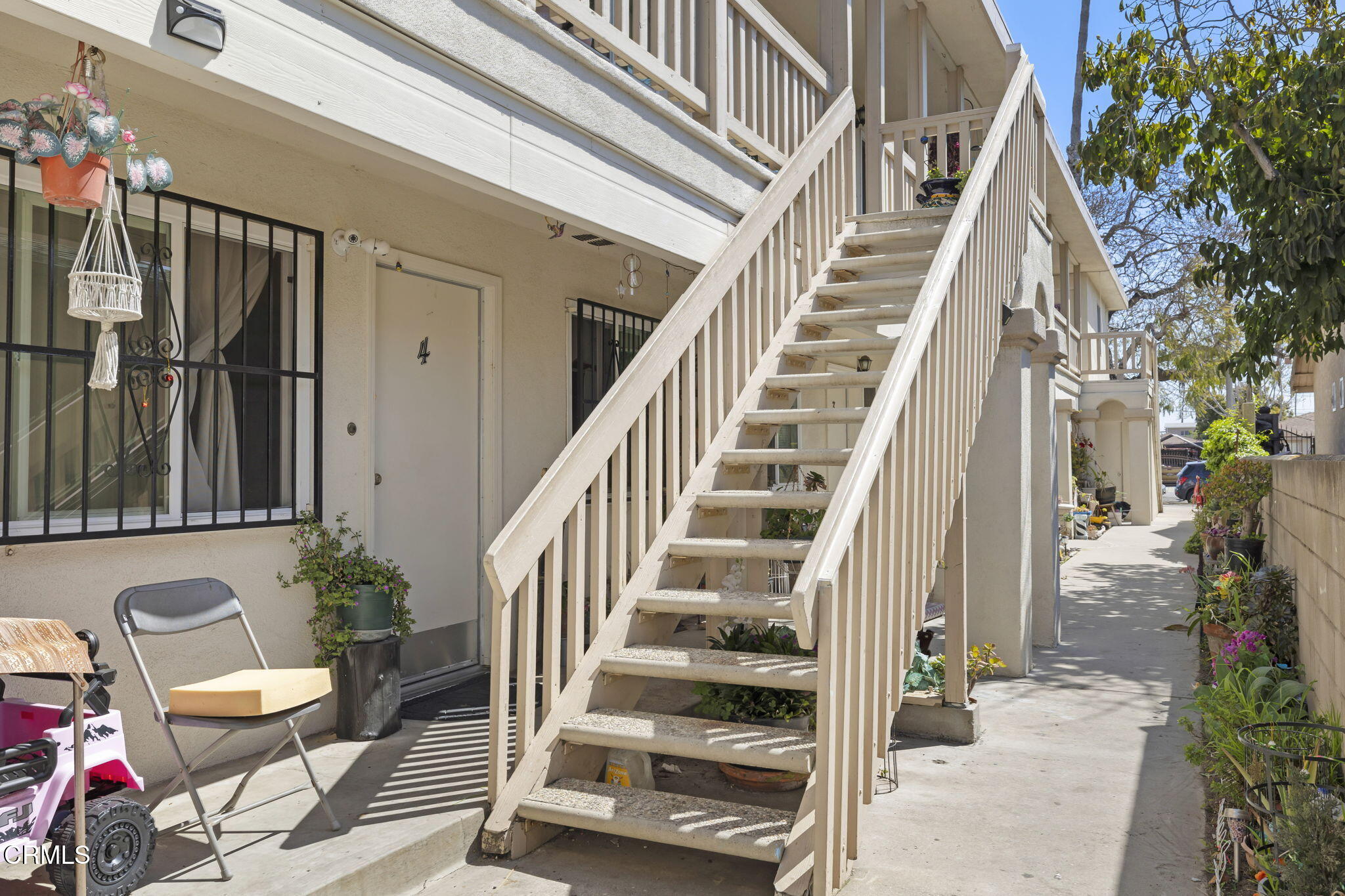 611 South E Street Oxnard, CA 93030 - Photo 7 of 19 7-web-or-mls-UpmarketMedia-611SE-20