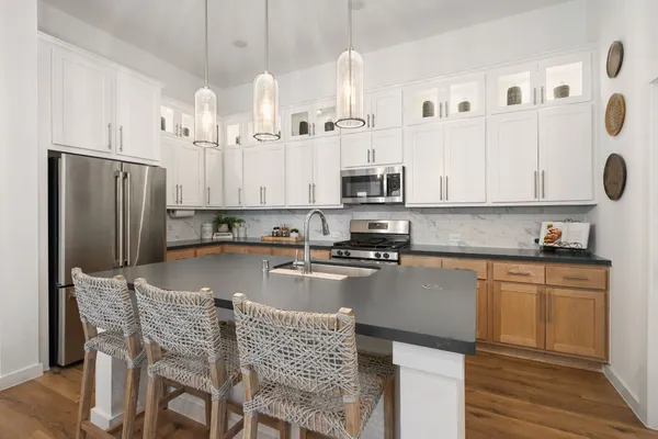 $469,000 | 8113 Triumph Bend Way, Magnolia, TX 77354