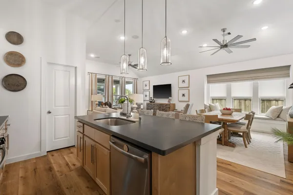 $469,000 | 8113 Triumph Bend Way, Magnolia, TX 77354