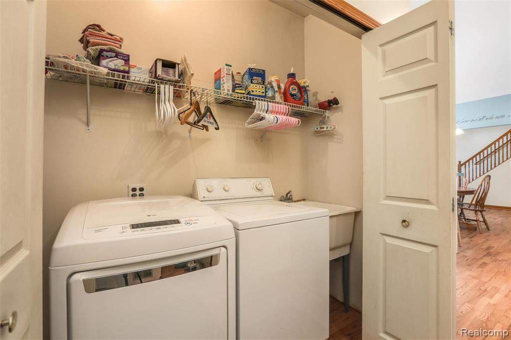 2085 South Hadley Road Ortonville, MI 48462 - Photo 11 of 35
