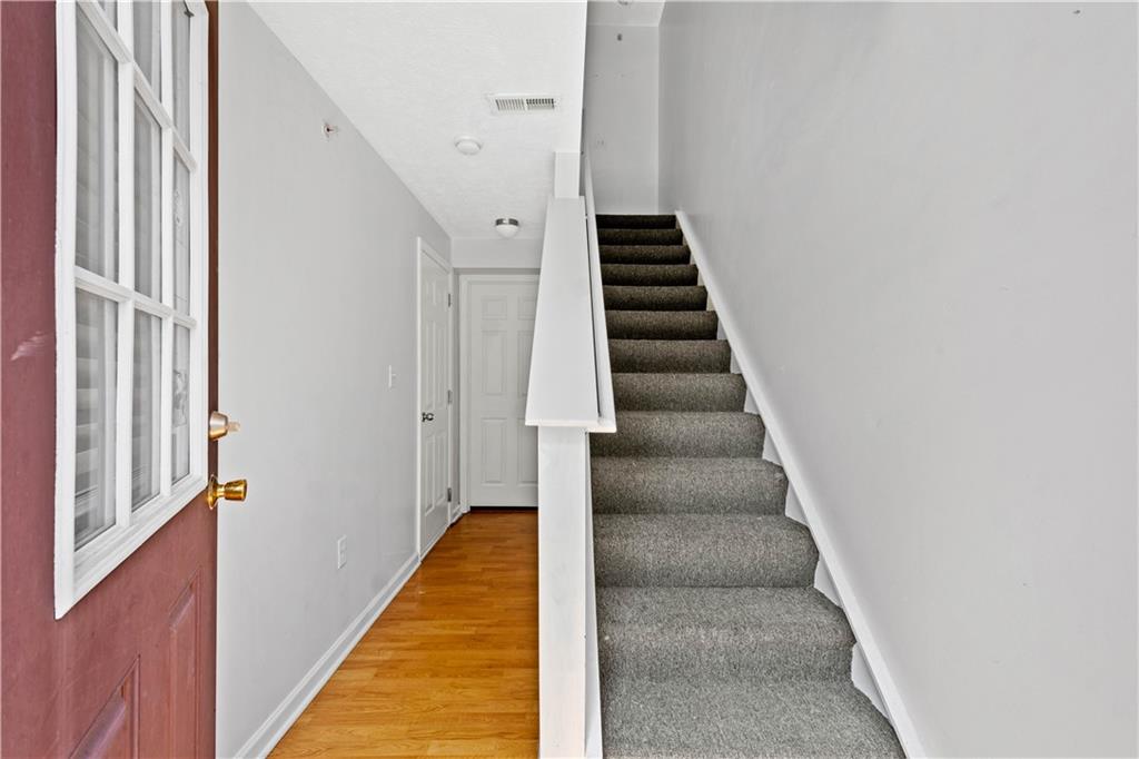 144 Lockheed Drive Coraopolis, PA 15108 - Photo 2 of 23 Gallery Image 2