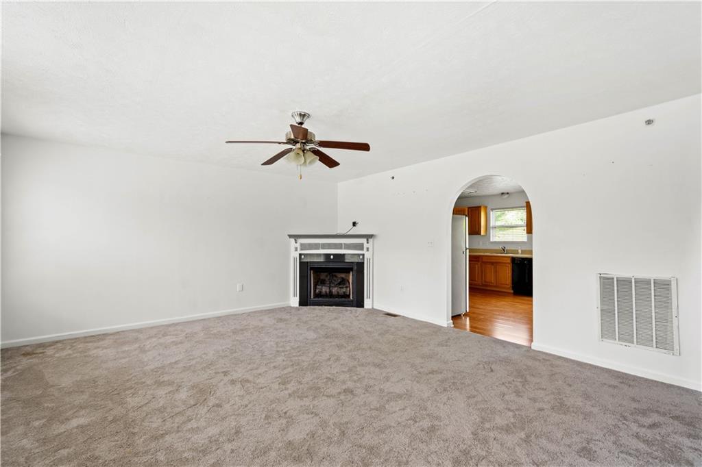 144 Lockheed Drive Coraopolis, PA 15108 - Photo 9 of 23 Gallery Image 9