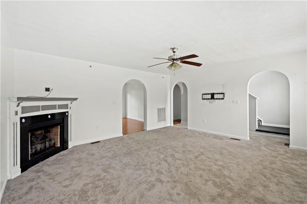 144 Lockheed Drive Coraopolis, PA 15108 - Photo 10 of 23 Gallery Image 10
