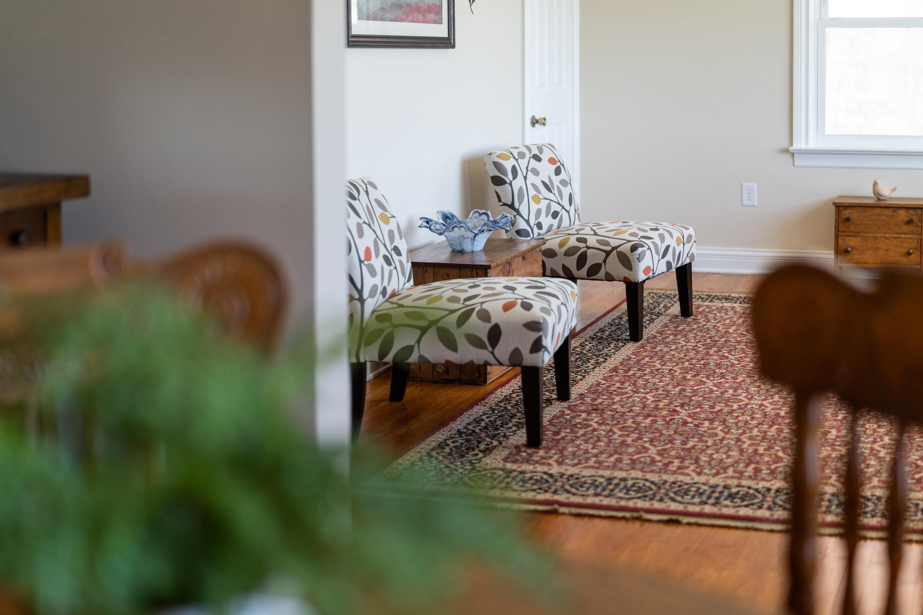 899 Timber Ridge Road Fairfield, VA 24435 - Photo 44 of 65 a living room with furniture and a rug
