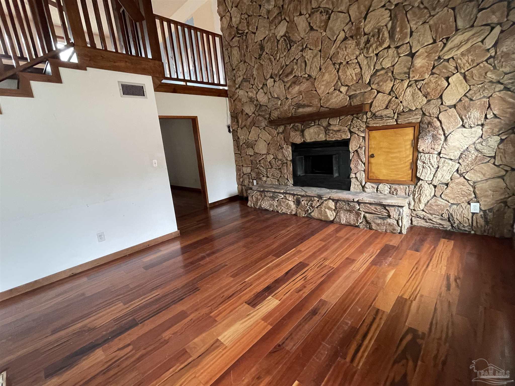 4853 East Spencer Field Road Milton, FL 32571 - Photo 3 of 23 Gallery Image 3
