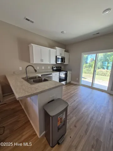 $1,450 | 187 Loren Road, Hubert, NC 28539