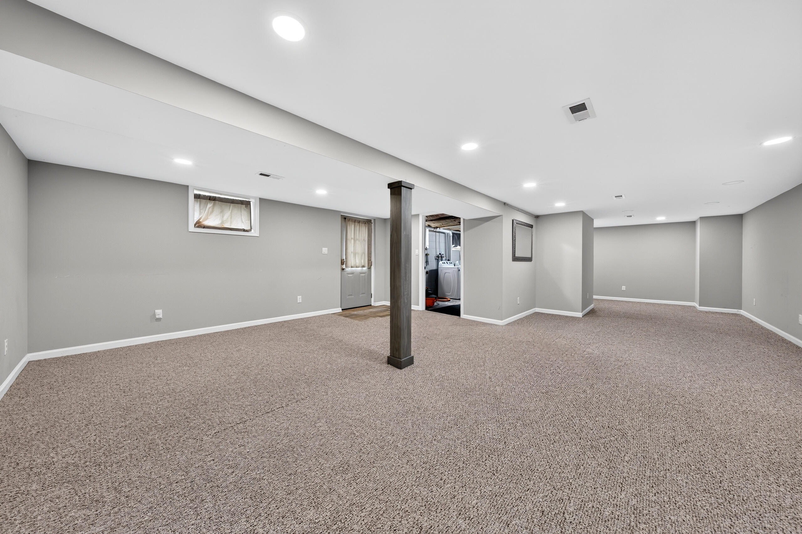 5350 Bishop Creek Road Lynch Station, VA 24571 - Photo 27 of 47 LL Family Room