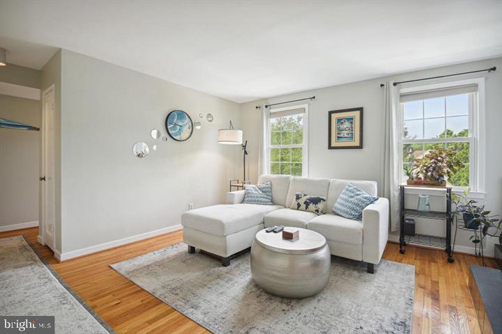 2202 Washington Avenue, Unit 302 Silver Spring, MD 20910 - Photo 5 of 25