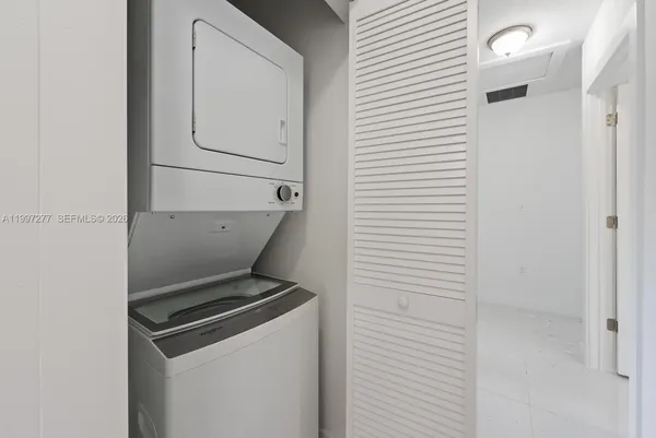 $2,600 | 7940 Northwest 12th Court, Unit B, Miami, FL 33147