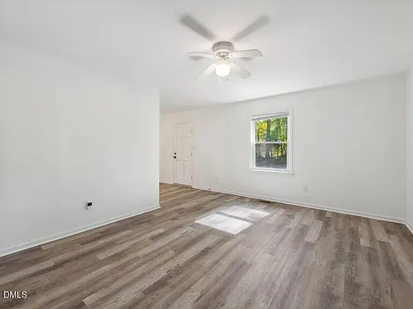 $1,450 | 305 South 13th Street, Lillington, NC 27546