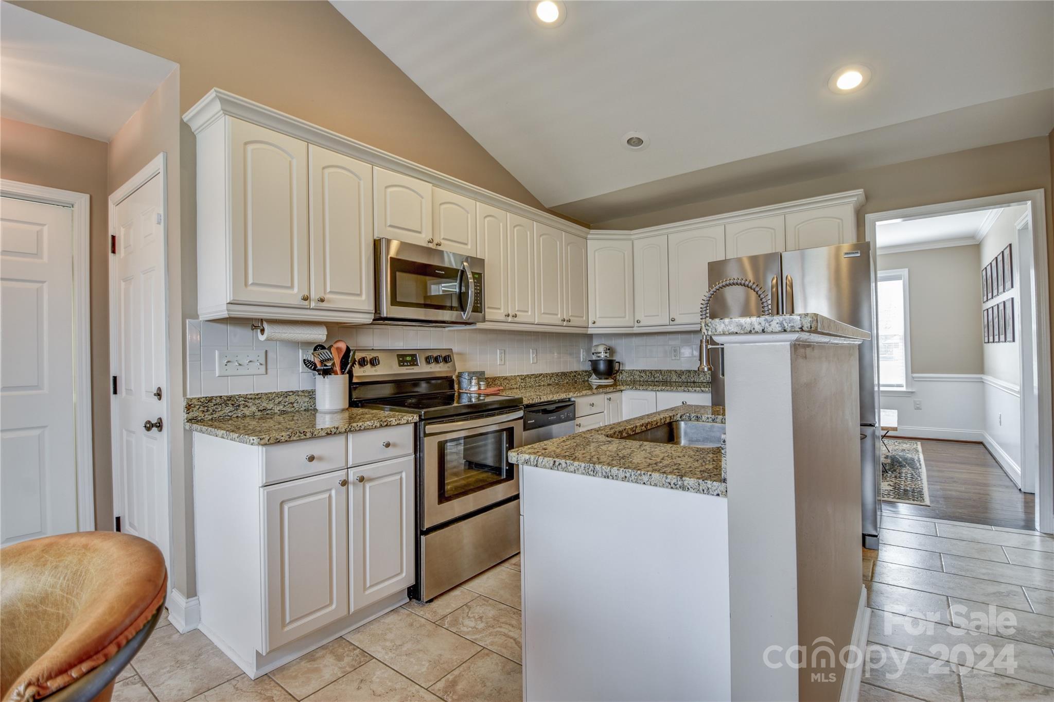8221 Graham Road Denver, NC 28037 - Photo 11 of 34 Gallery Image 11