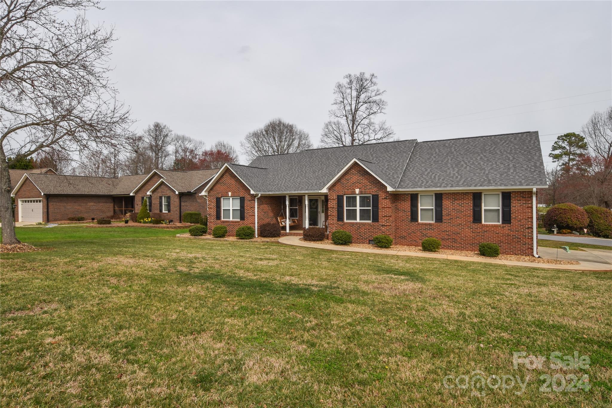 8221 Graham Road Denver, NC 28037 - Photo 5 of 34 Gallery Image 5