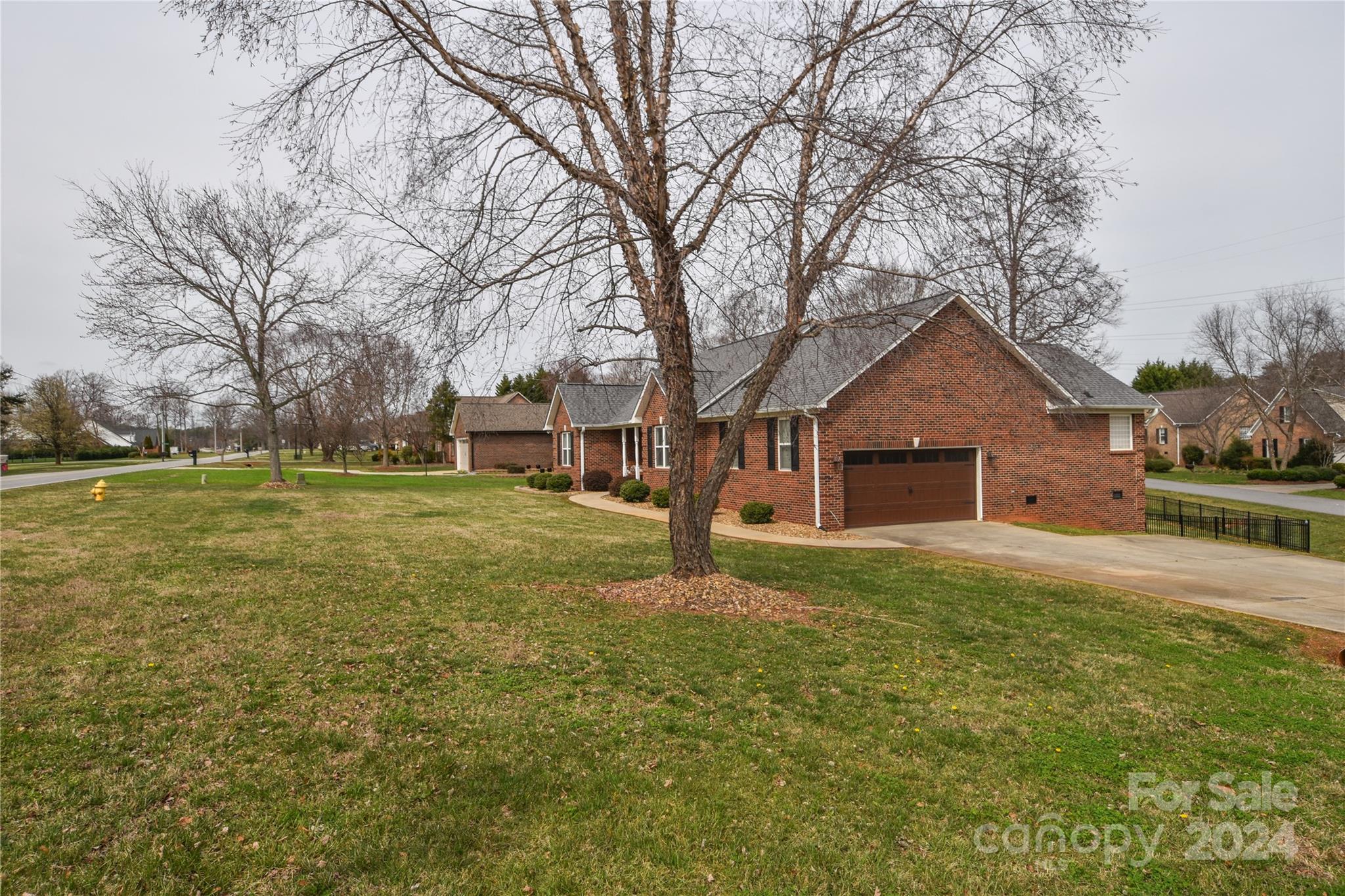 8221 Graham Road Denver, NC 28037 - Photo 6 of 34 Gallery Image 6