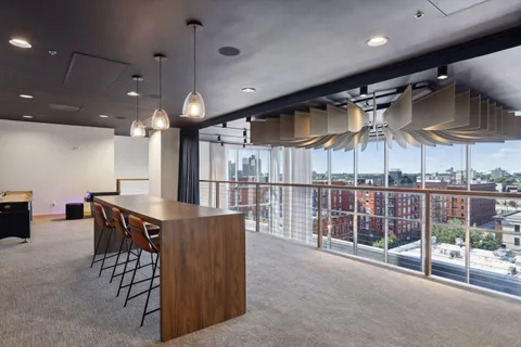 $1,100,000 | 215 10th Avenue South, Unit 708, Minneapolis, MN 55415
